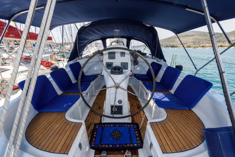 BAVARIA CRUISER 39 2007 photo